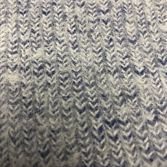 𝅺NEW-REVERSIBLE Two Color Ultra Soft/ Warm Beanie - Picture 8 of 8